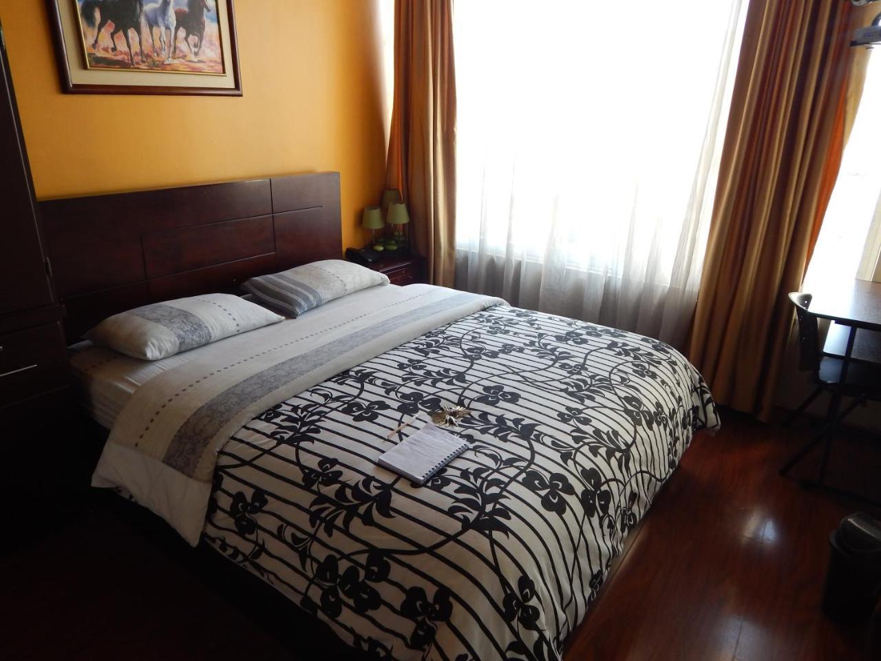 Hostal El Roble 基多 外观 照片