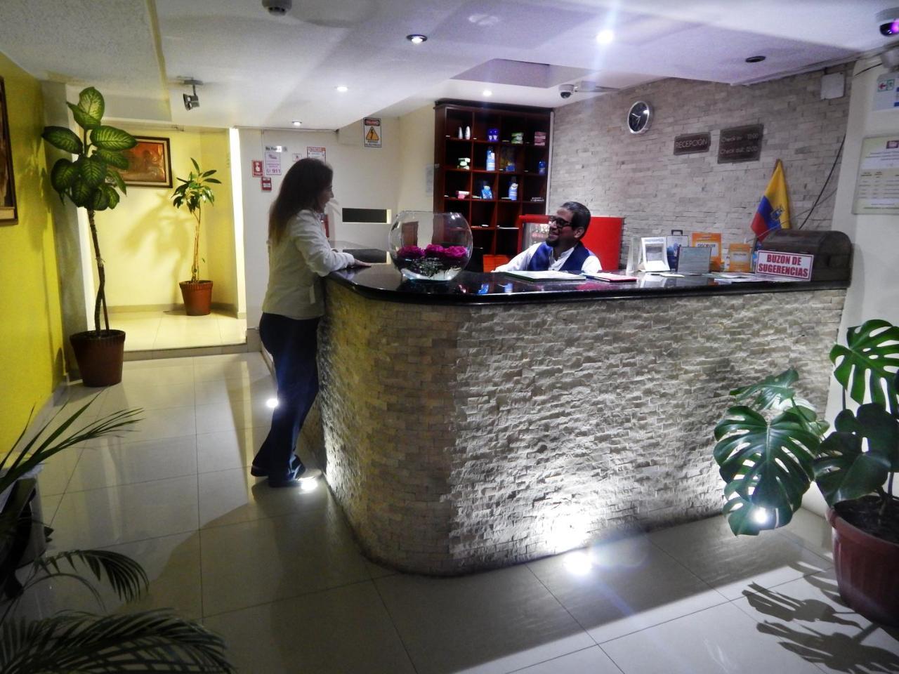 Hostal El Roble 基多 外观 照片