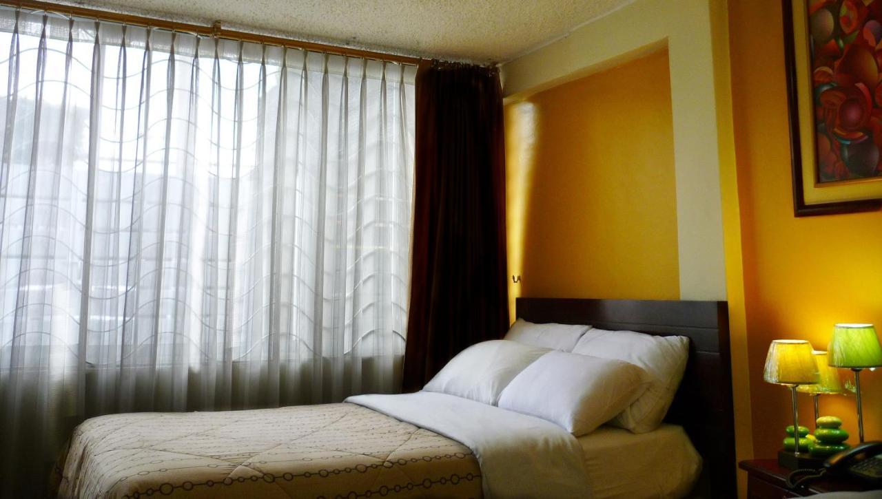 Hostal El Roble 基多 外观 照片